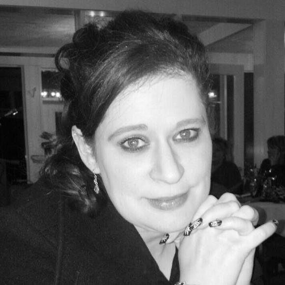 Meet your Posher, Libby - Picture 1 of 1